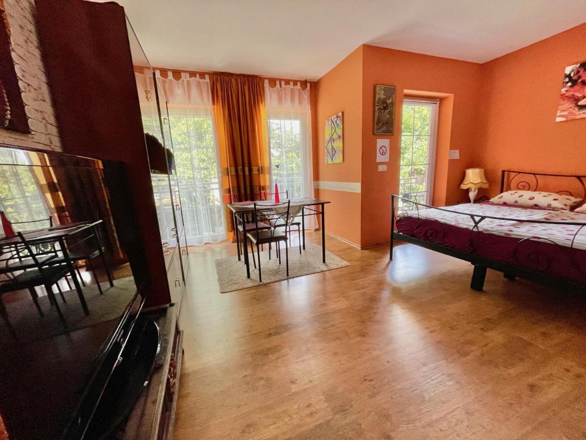 Zentrumsnahe Ferienwohnung Drážďany Exteriér fotografie